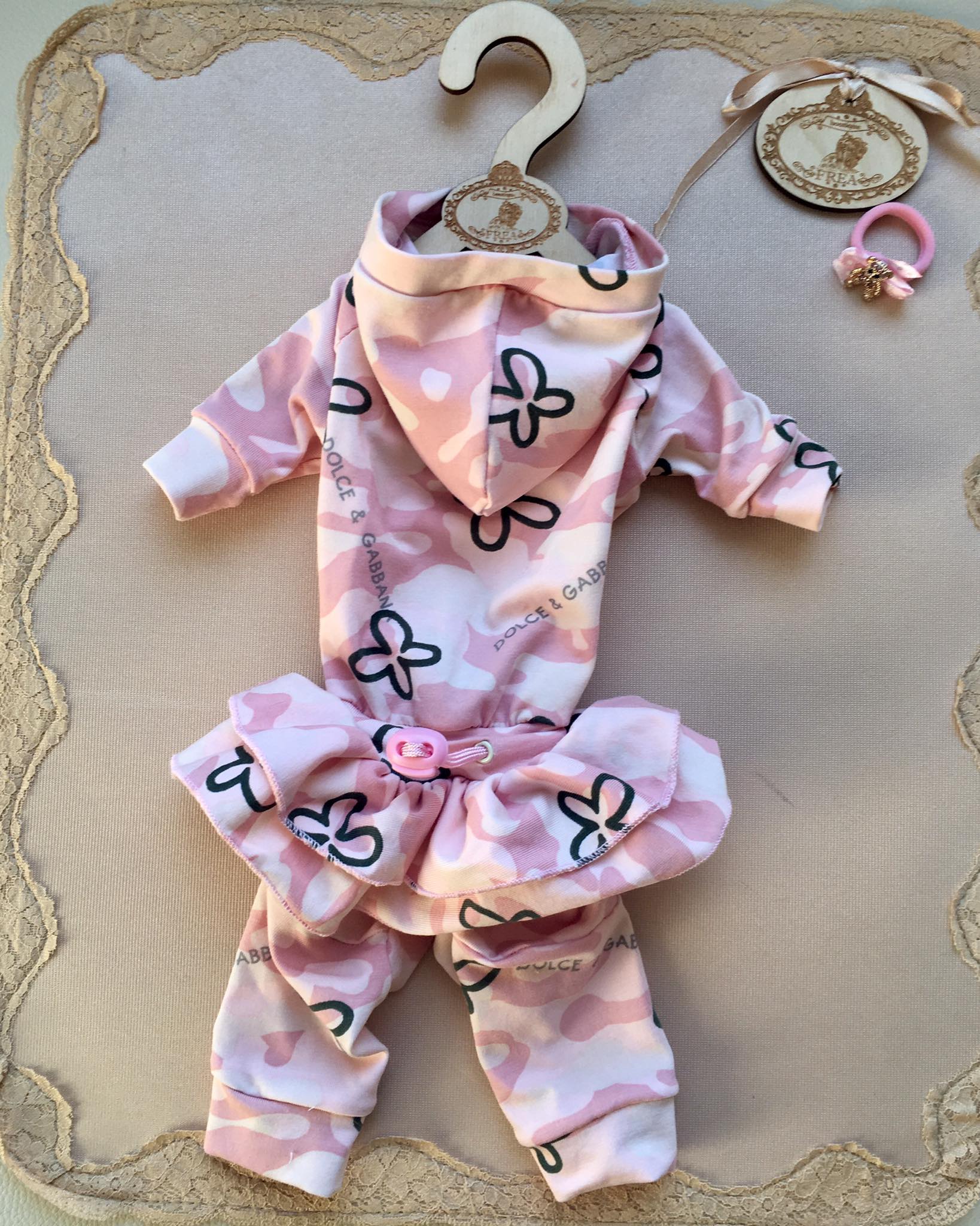 Гащеризонче и ластичка “My Yorkie Fashion Icon collection by FREA”